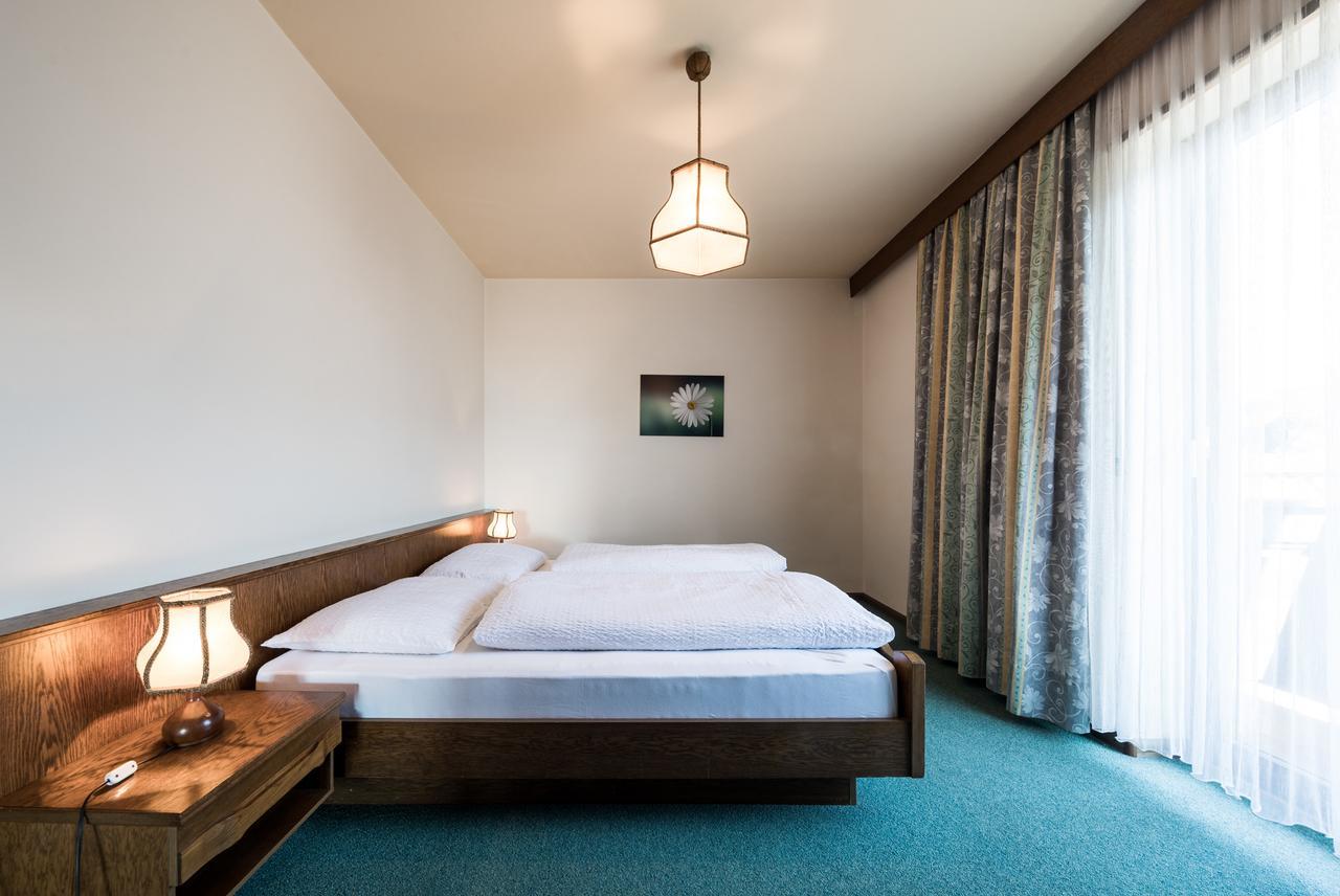 Apartments Feyerlin Lana Chambre photo
